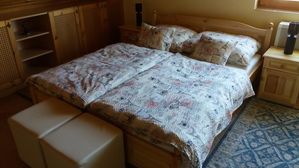 Pongracz Apartman Zirc Dış mekan fotoğraf